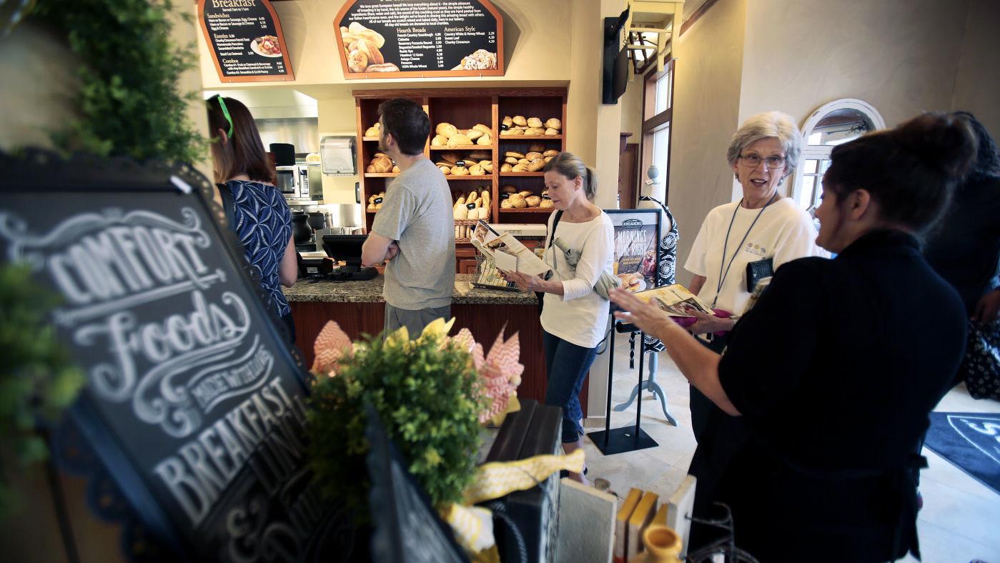 Kneaders closes one of its Tucson locations, one in Phoenix area